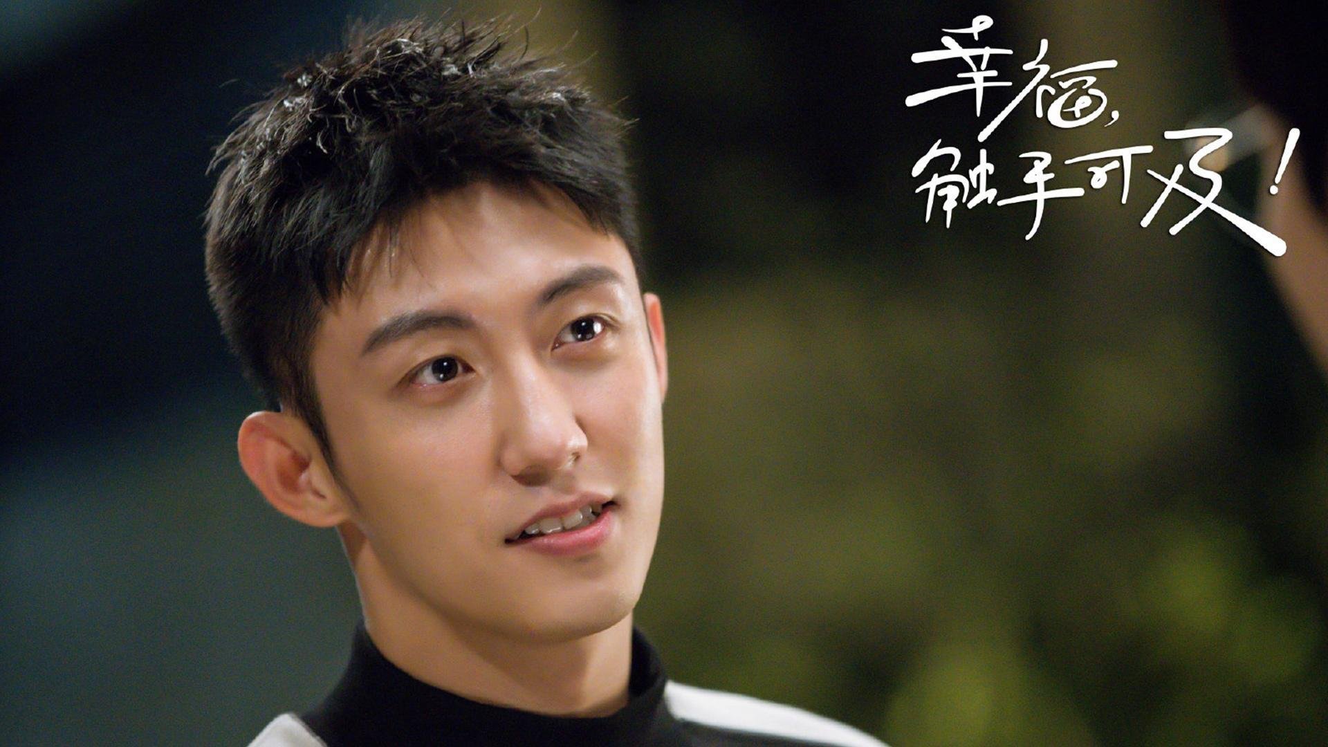 开云体育在线官网-以足球为主题的科普教育在青少年中传播，培养科学素养，以足球为主题写一篇征文